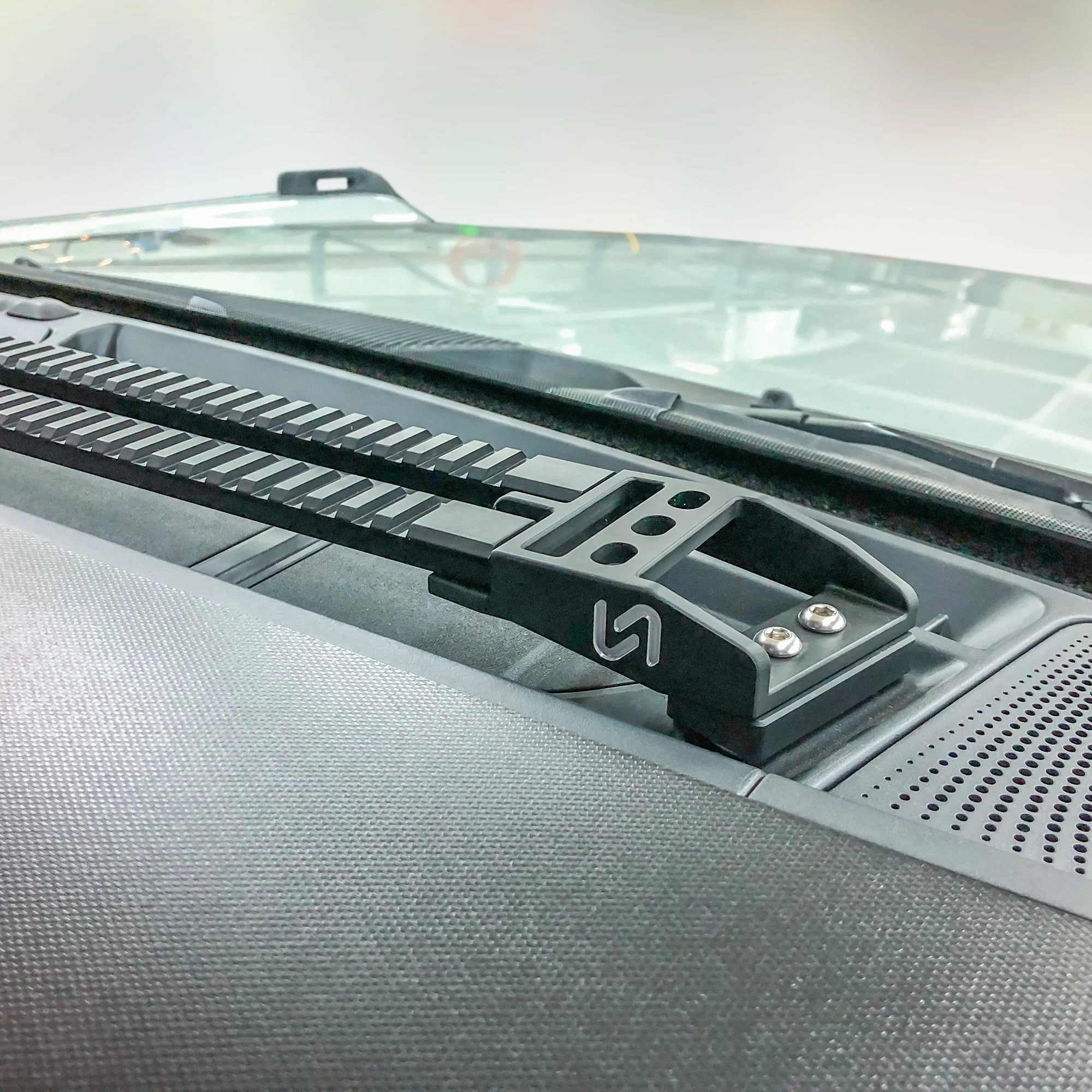 Turn Offroad Dashboard Mount, 2021+ Ford Bronco