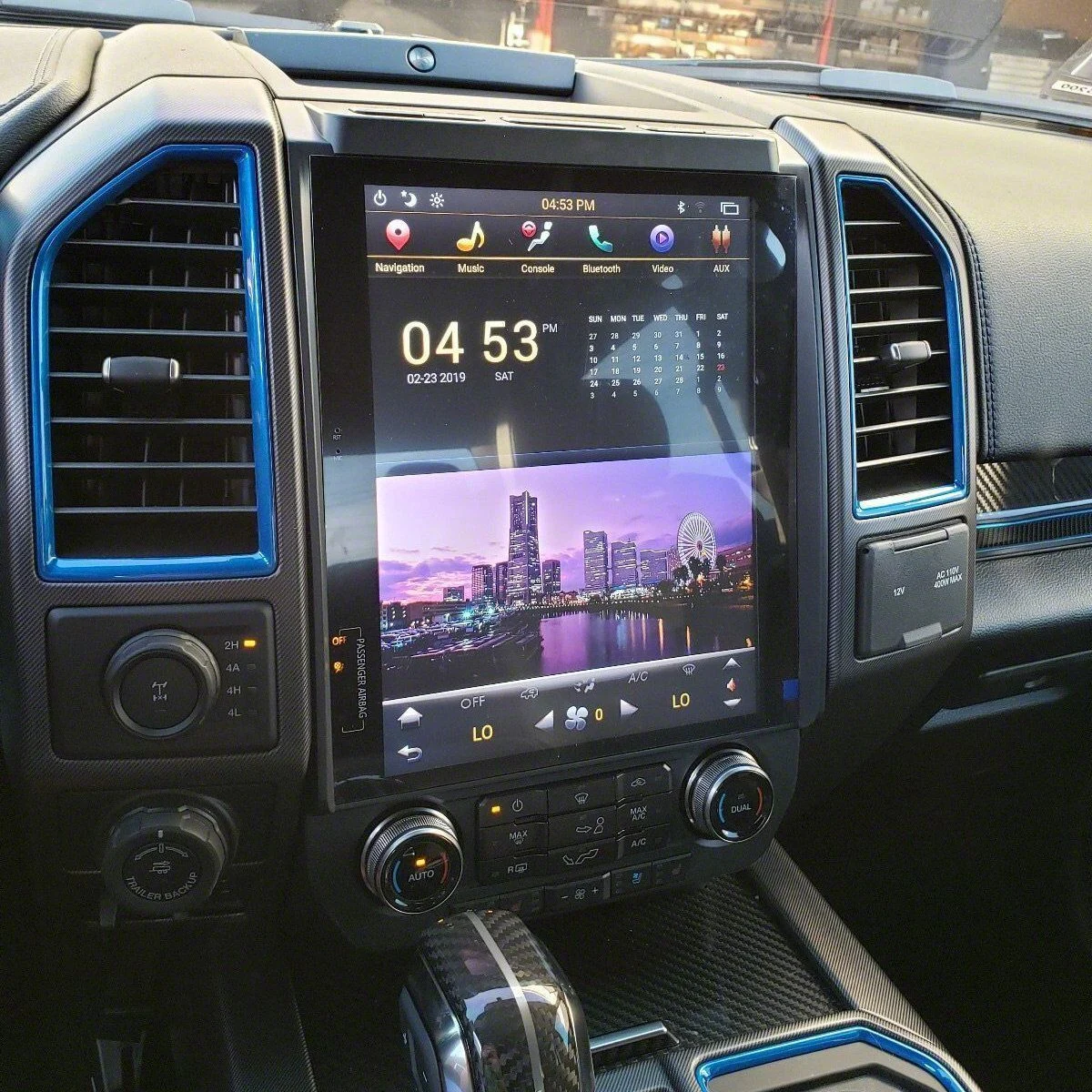 Phoenix Automotive by Navos 12.10-Inch Android 9 Fast Boot Navigation Radio (17-20 F-350 Super Duty w/ Sync 2 & Auto A/C)