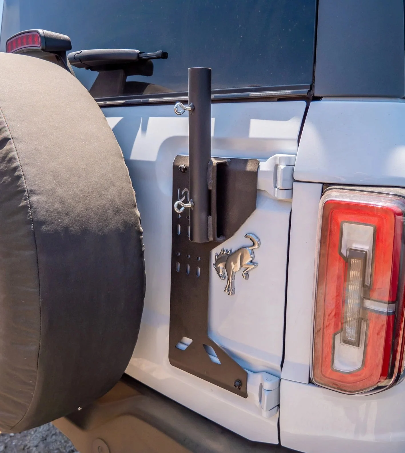 Tailgate Flag Mount, 2021+ Ford Bronco