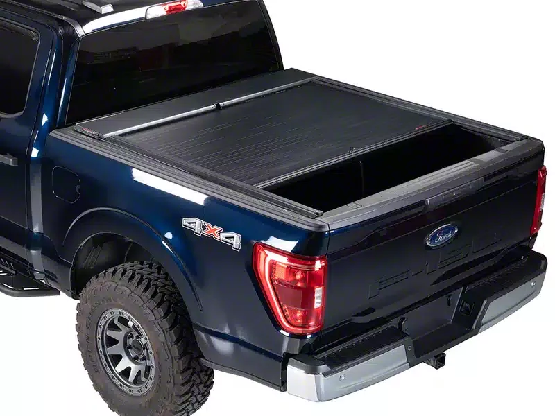 Roll-N-Lock A-Series XT Retractable Bed Cover (20-26 Sierra 2500 HD w/ 6.90-Foot Standard Box)